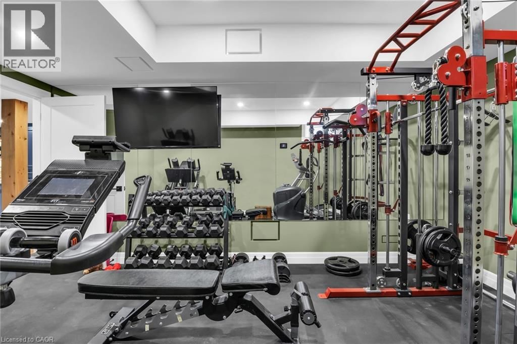 250 STANLEY DRIVE Image 34