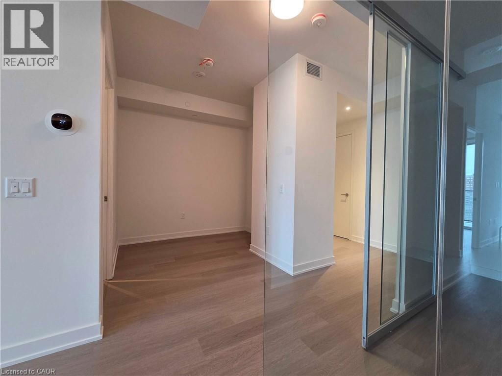 1306 - 448 BURNHAMTHORPE ROAD WEST Image 11