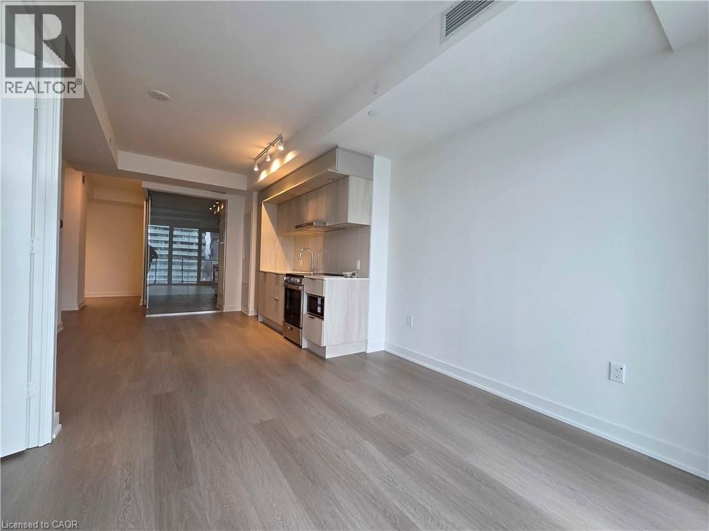 1306 - 448 BURNHAMTHORPE ROAD WEST Image 7