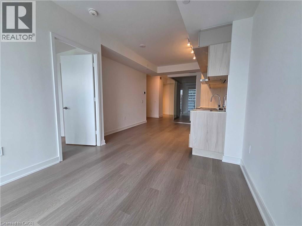 1306 - 448 BURNHAMTHORPE ROAD WEST Image 8