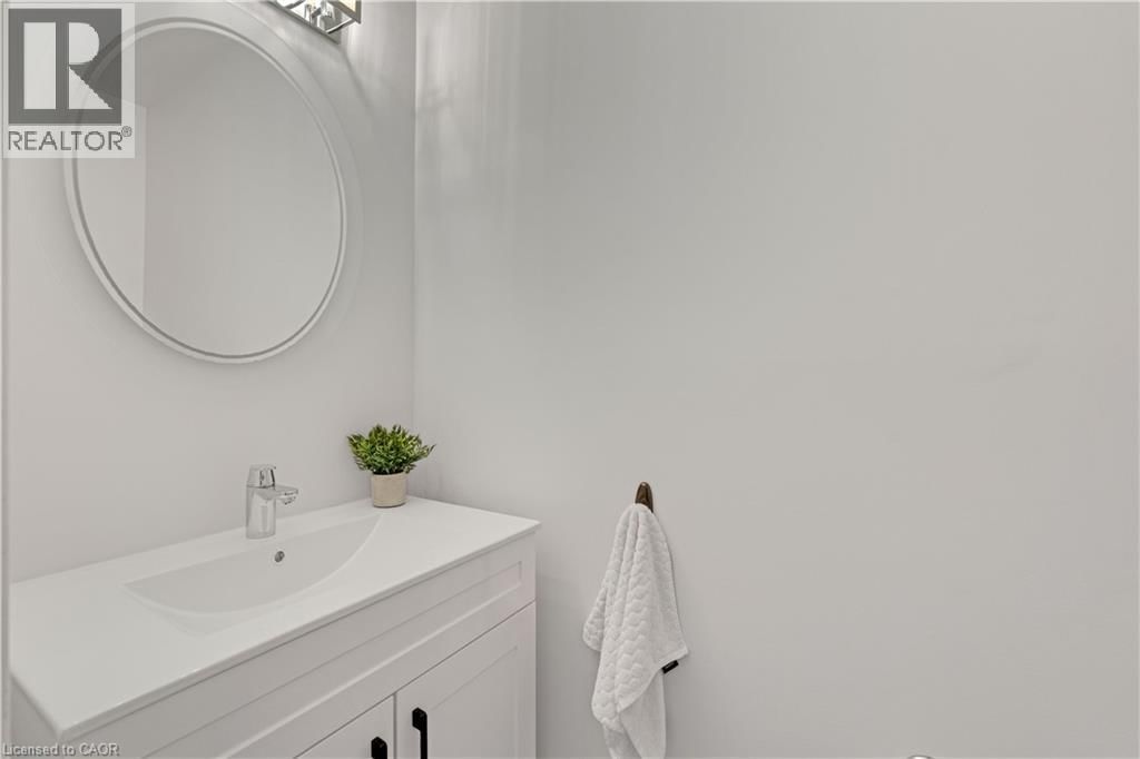 1471 PICKWICK DRIVE Image 14