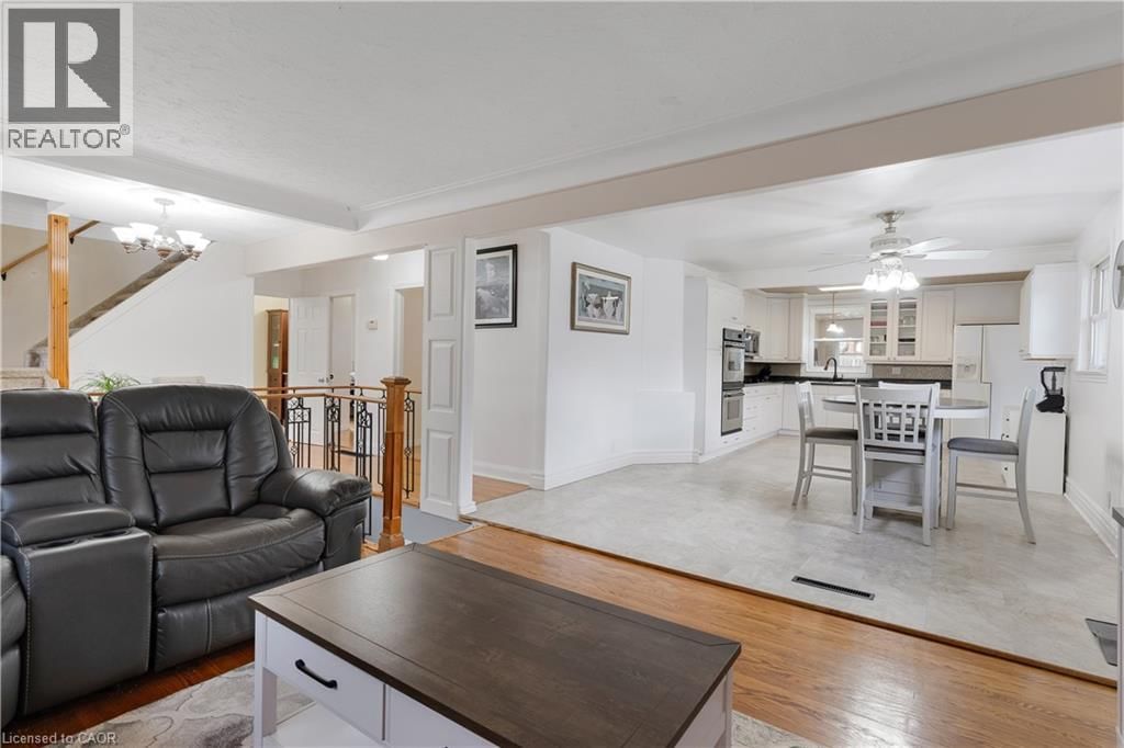 83 DUNSDON STREET Image 16