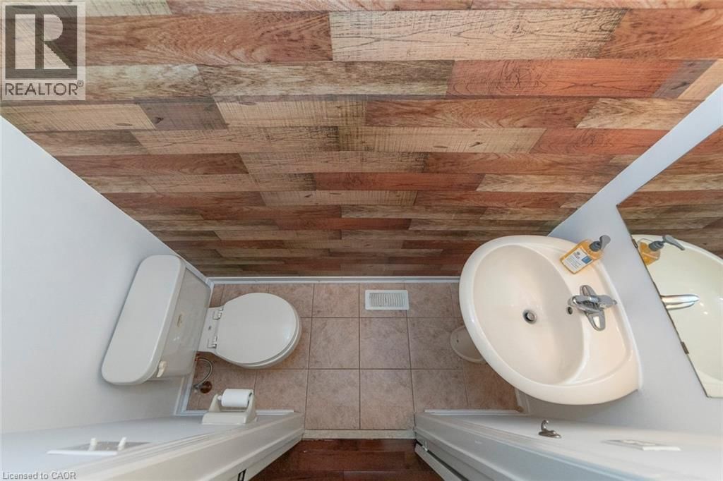 5811 PAGE CRESCENT Image 26