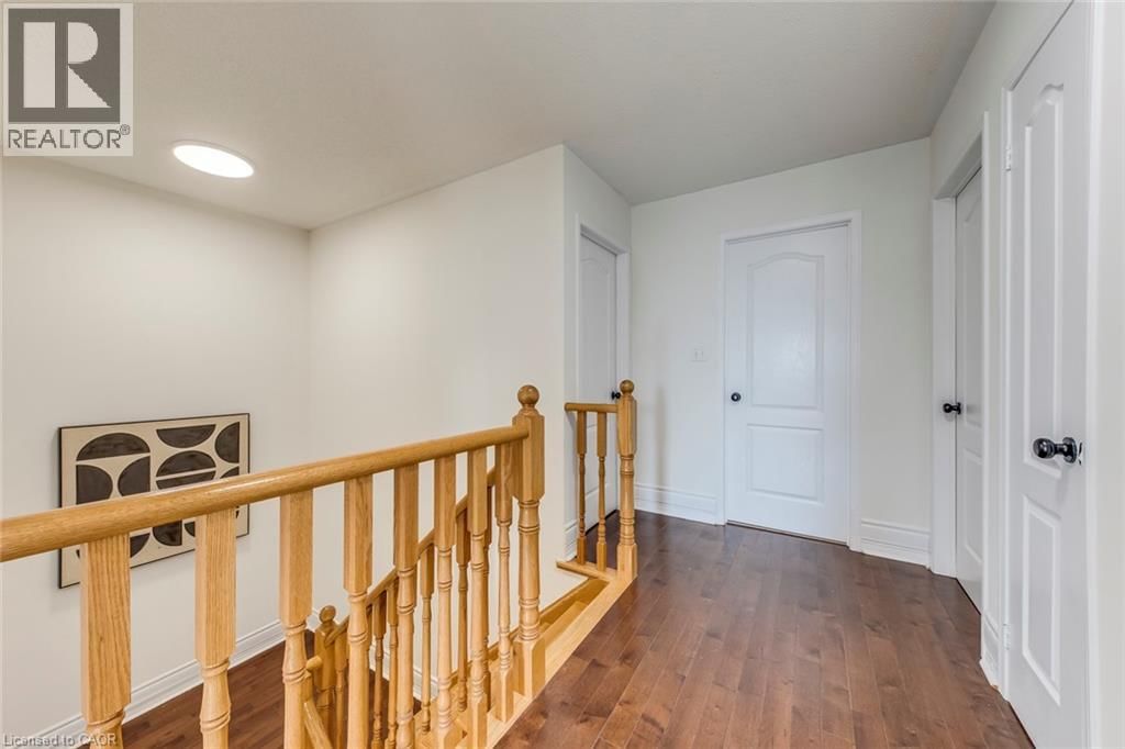 5811 PAGE CRESCENT Image 38