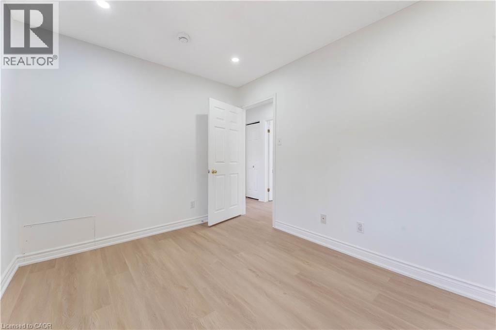 530 FOUNTAIN STREET SOUTH Image 15