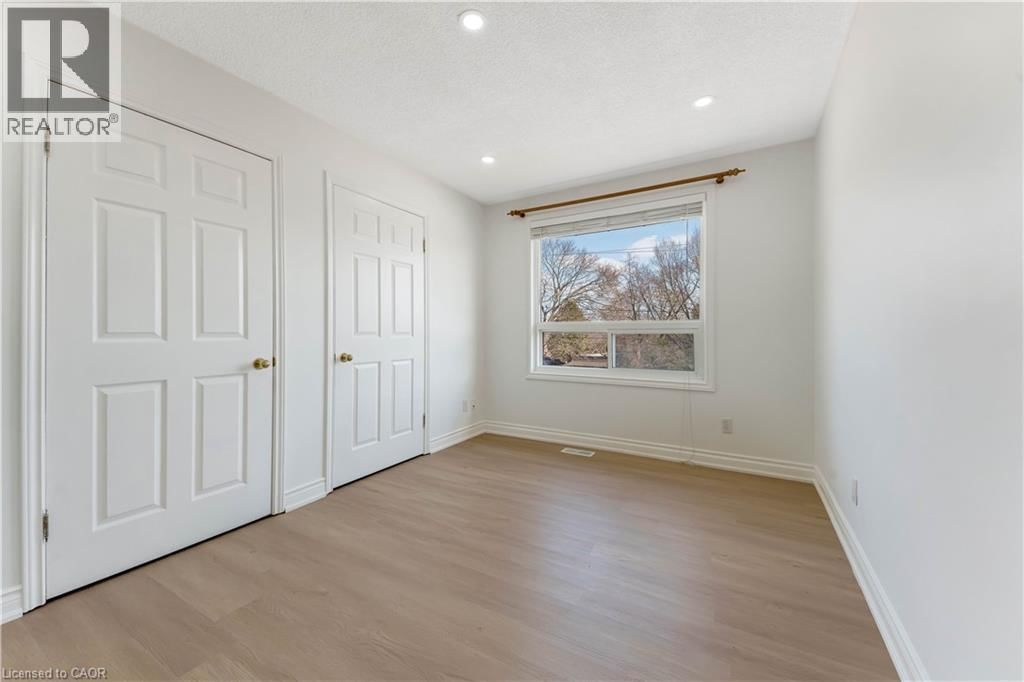 530 FOUNTAIN STREET SOUTH Image 16