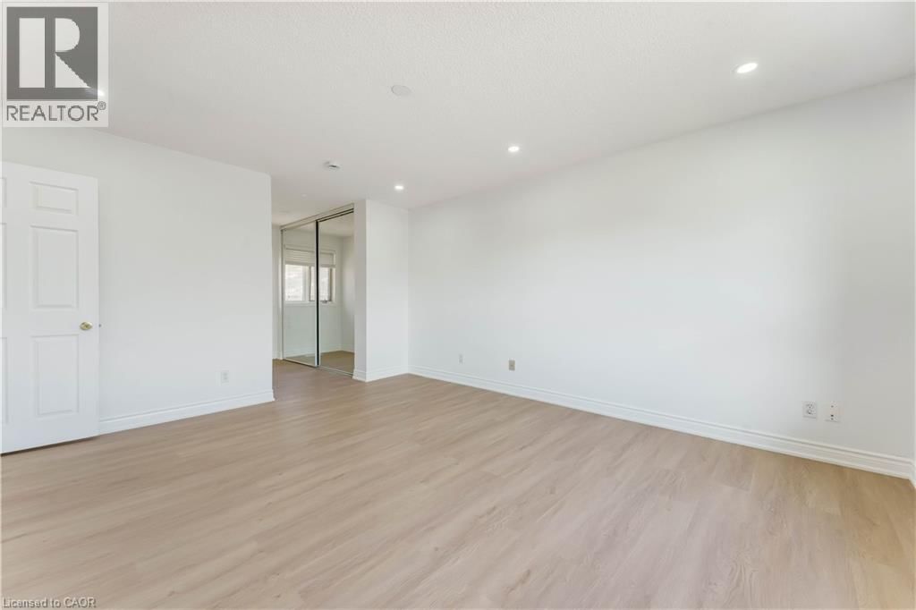 530 FOUNTAIN STREET SOUTH Image 19