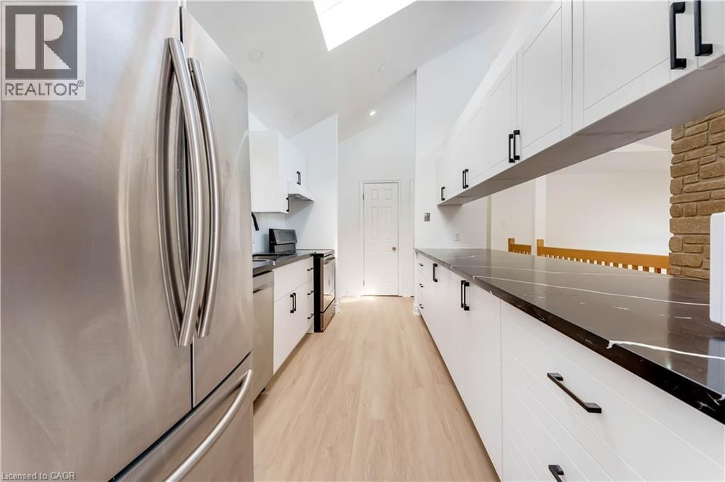 530 FOUNTAIN STREET SOUTH Image 7