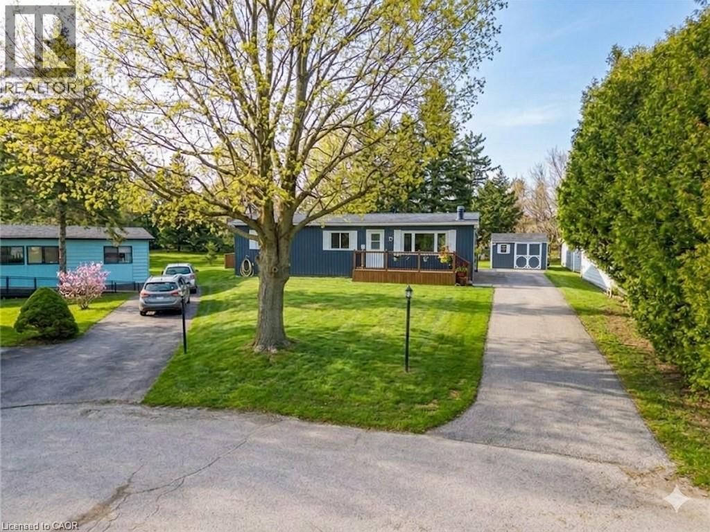 157 MAPLE CRESCENT Image 1