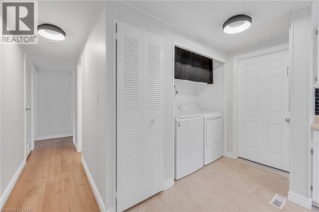 157 MAPLE CRESCENT Image 15