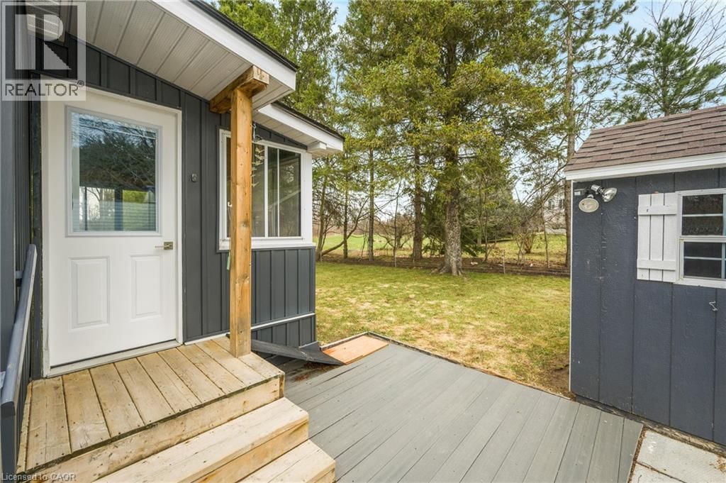 157 MAPLE CRESCENT Image 24