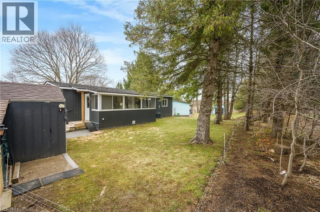 157 MAPLE CRESCENT Image 29