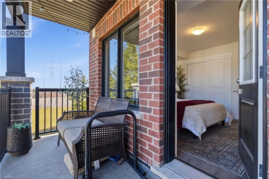 D8 - 160 ROCHEFORT STREET Image 12