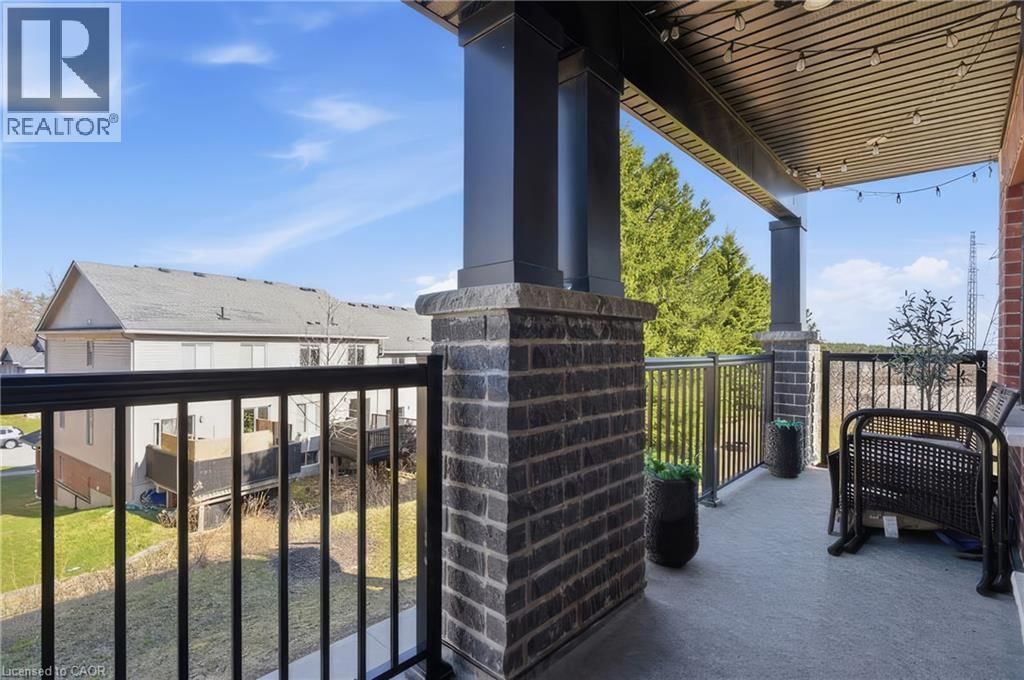 D8 - 160 ROCHEFORT STREET Image 13