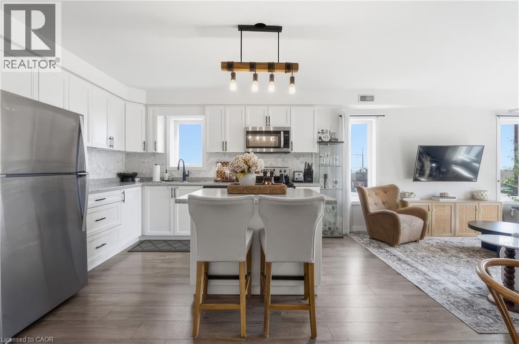 D8 - 160 ROCHEFORT STREET Image 14