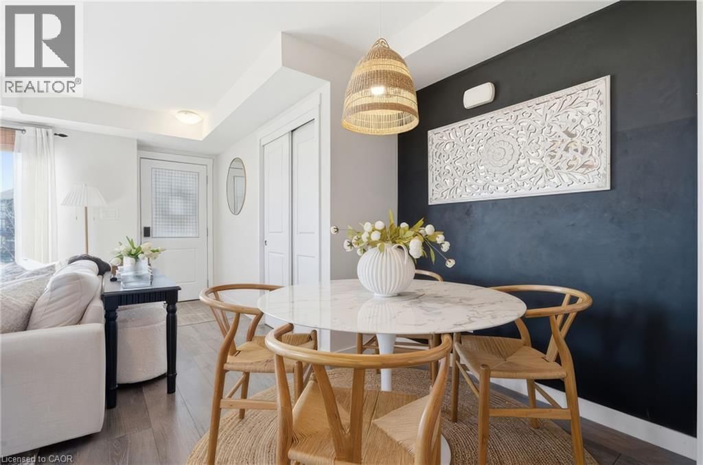 D8 - 160 ROCHEFORT STREET Image 16