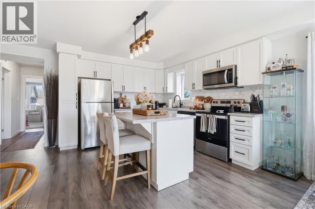 D8 - 160 ROCHEFORT STREET Image 18