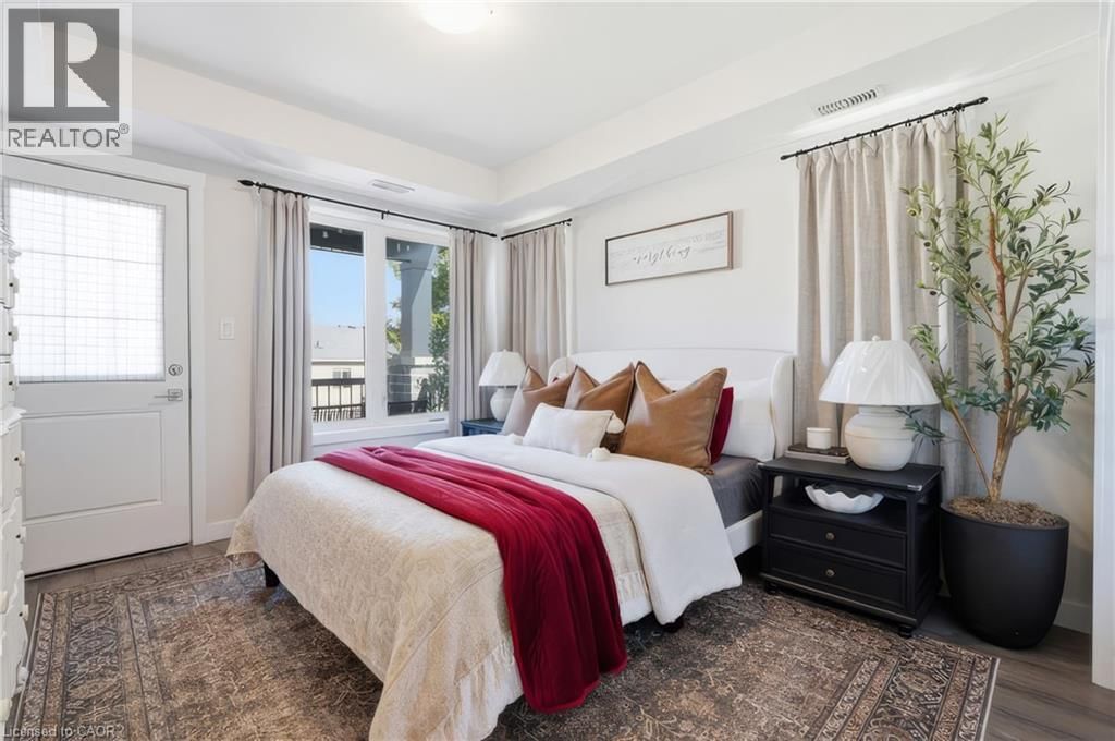 D8 - 160 ROCHEFORT STREET Image 22