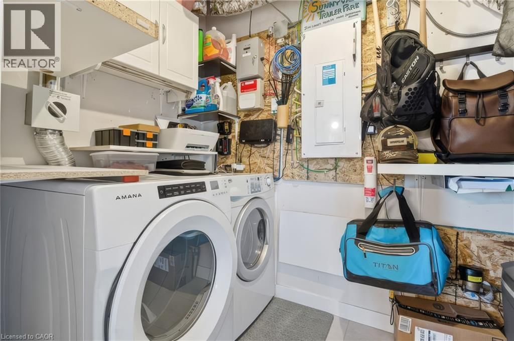 D8 - 160 ROCHEFORT STREET Image 28