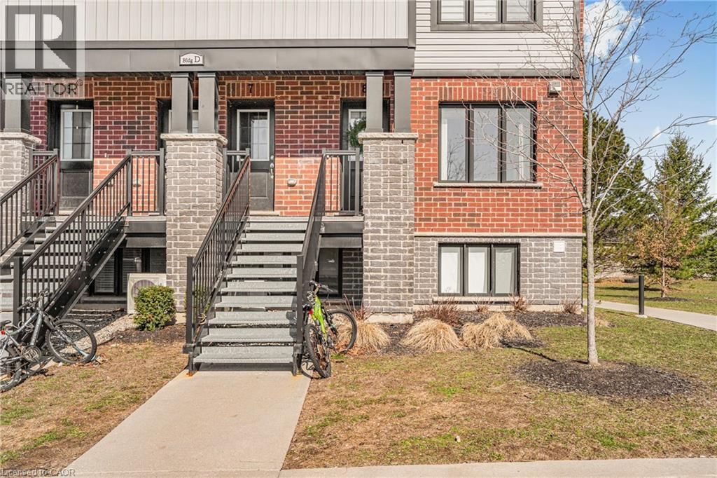 D8 - 160 ROCHEFORT STREET Image 4