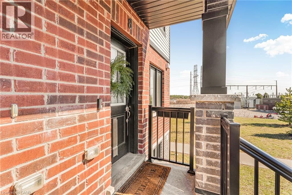 D8 - 160 ROCHEFORT STREET Image 5