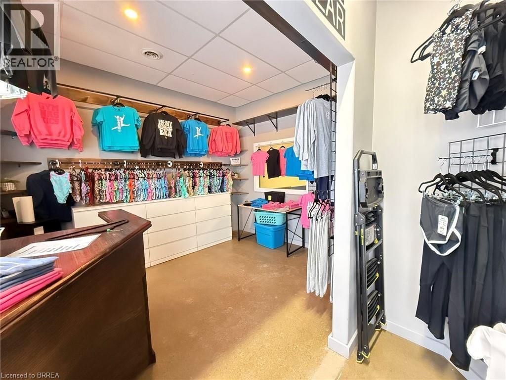 2 - 160 BRANTWOOD PARK ROAD Image 13