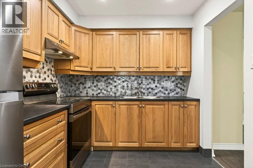 40 - 30 DUNDALK DRIVE Image 12