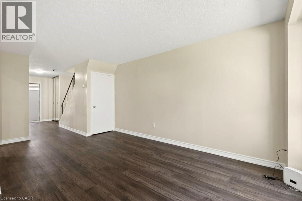 40 - 30 DUNDALK DRIVE Image 17