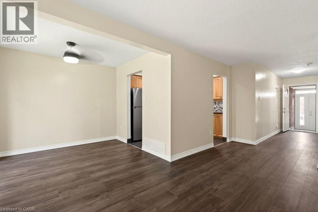 40 - 30 DUNDALK DRIVE Image 21