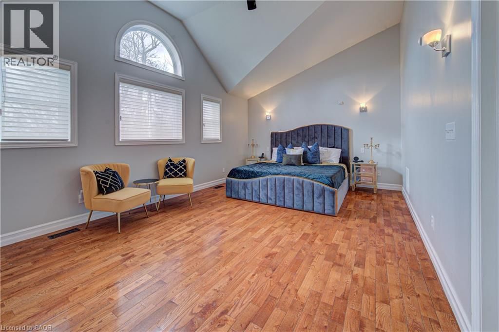 298 FERNDALE PLACE Image 29