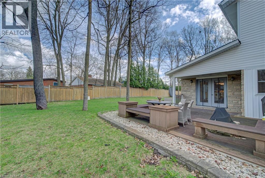 298 FERNDALE PLACE Image 41