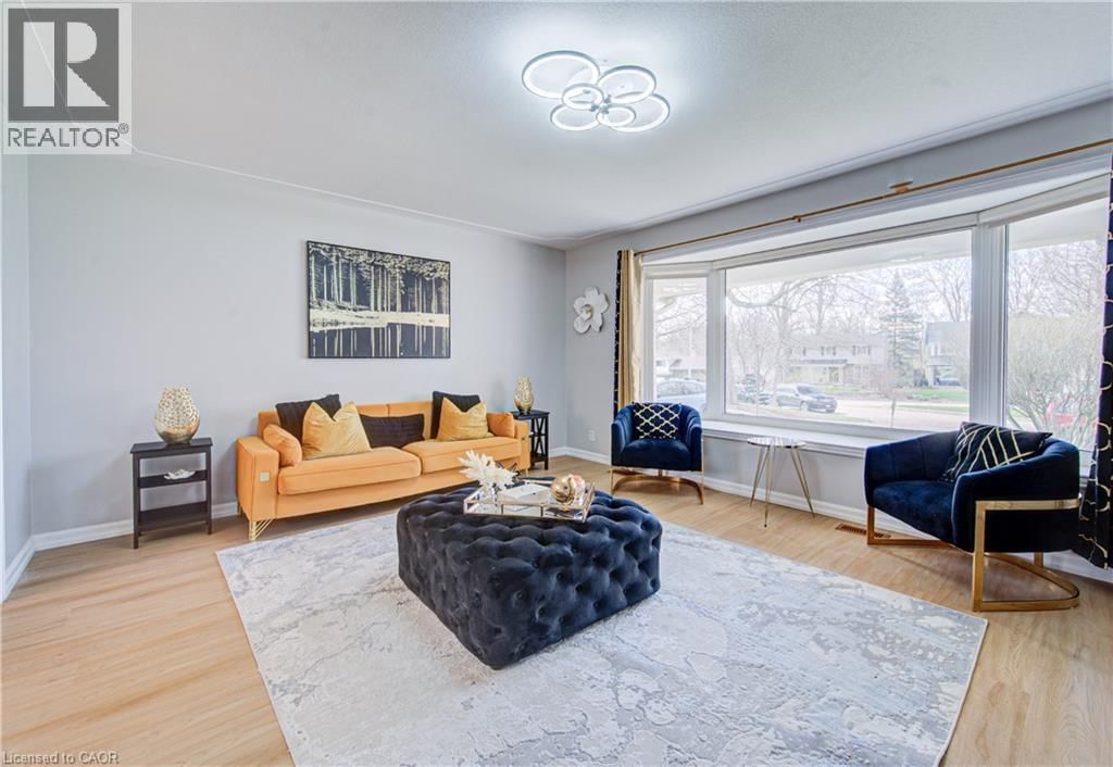 298 FERNDALE PLACE Image 6