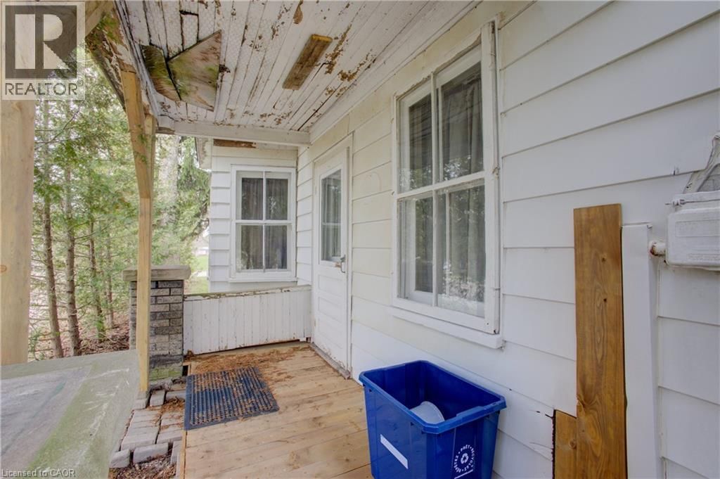 1408 BRIDGE STREET Image 20