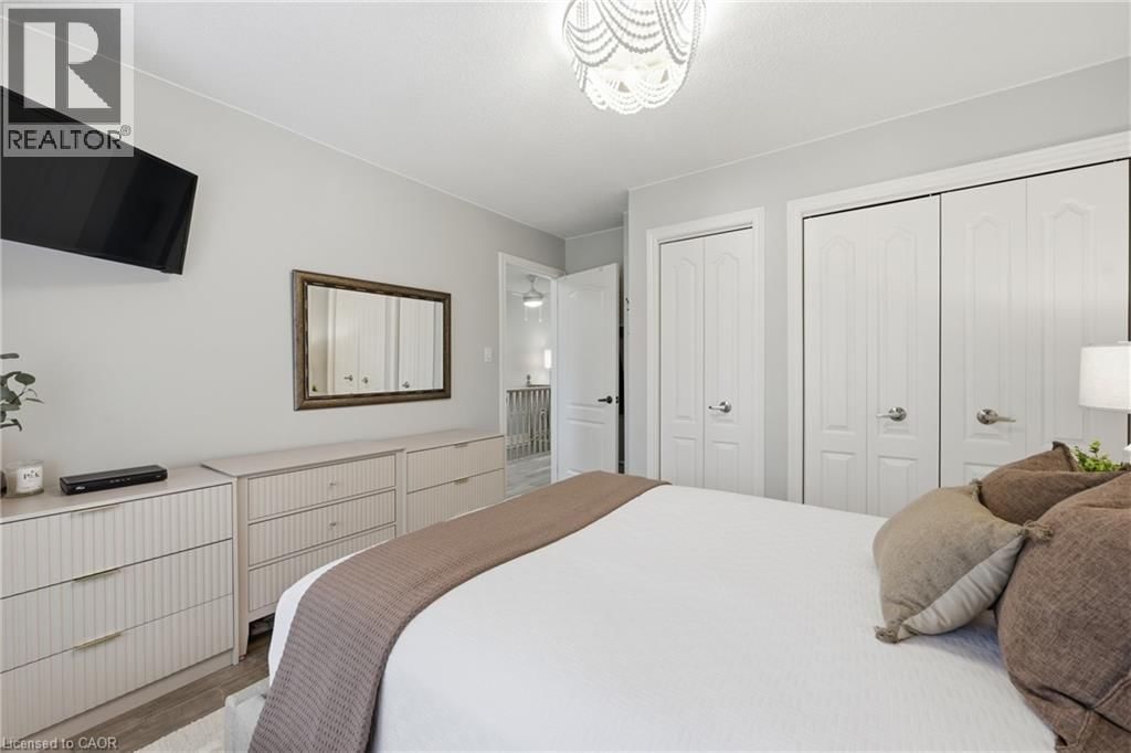 3 - 175 FIDDLERS GREEN ROAD Image 16