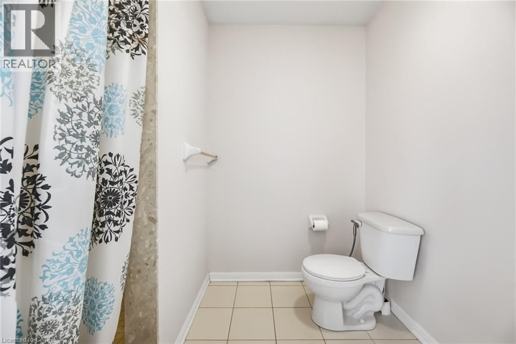 59 APPLE DRIVE Image 34