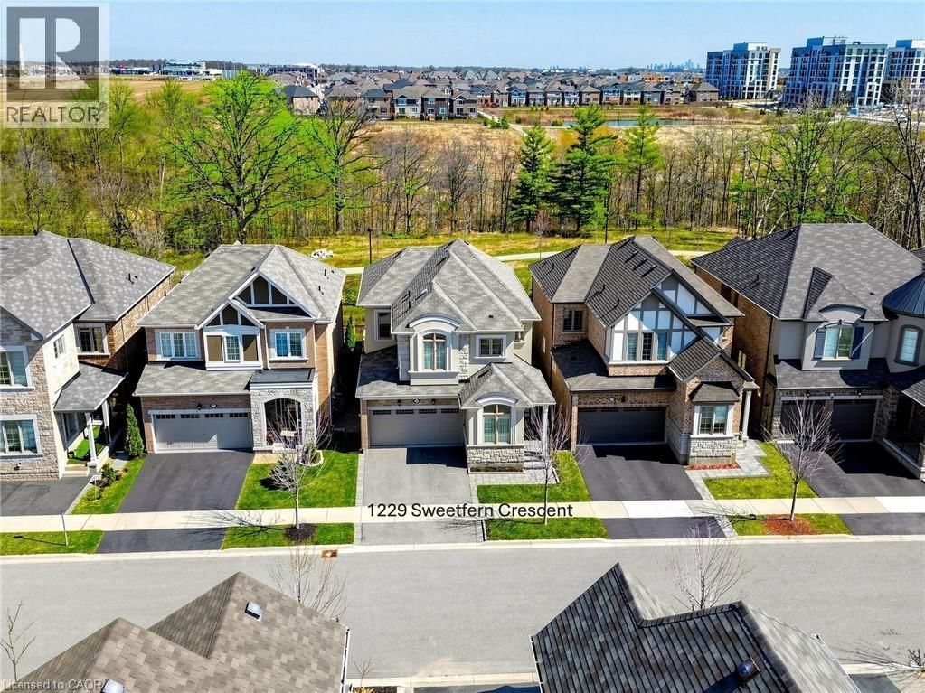 1229 SWEETFERN CRESCENT Image 45