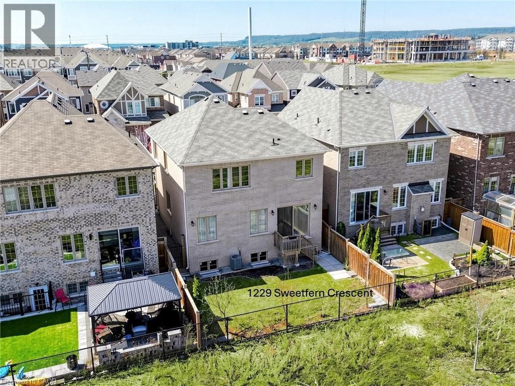 1229 SWEETFERN CRESCENT Image 47