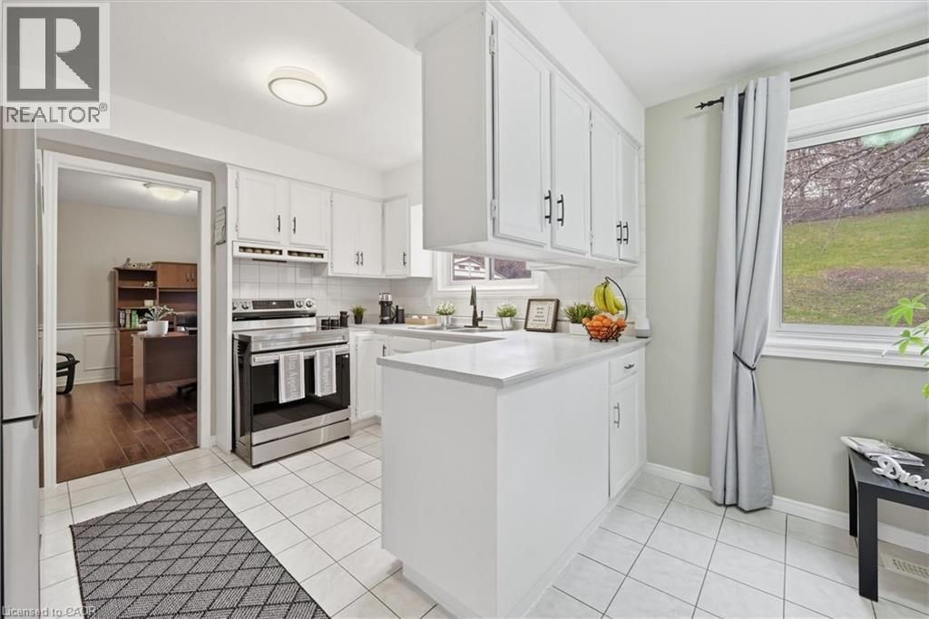 62 TERRACE DRIVE Image 17