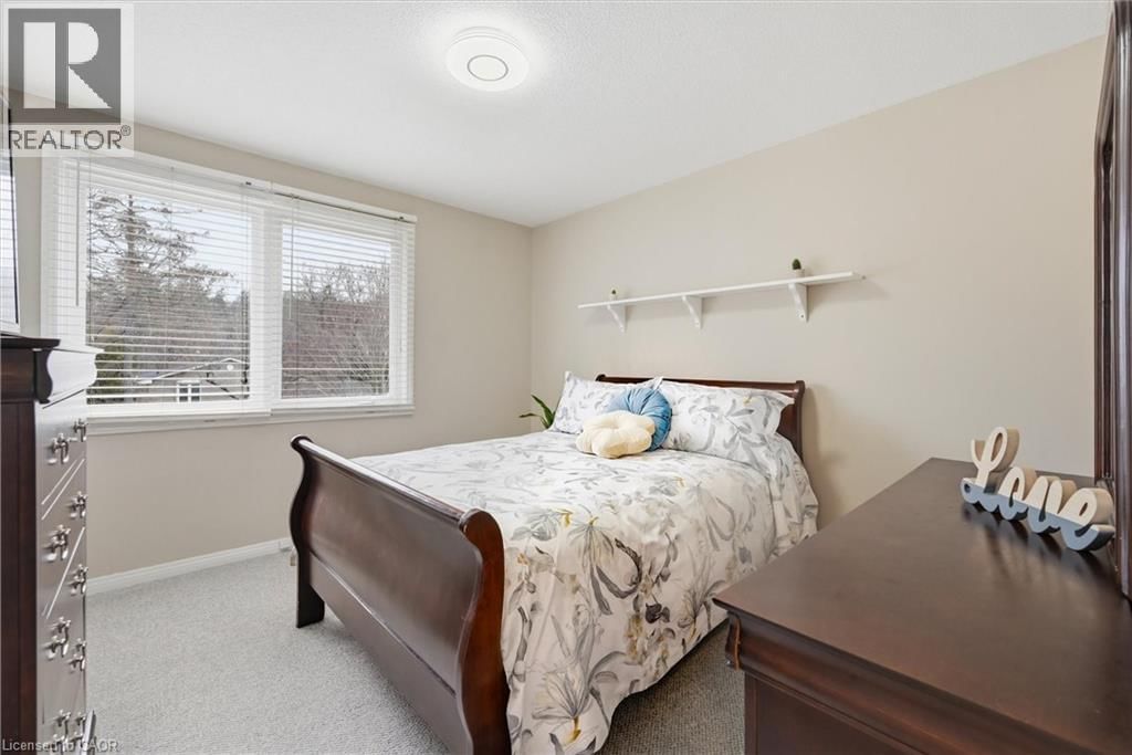 62 TERRACE DRIVE Image 25