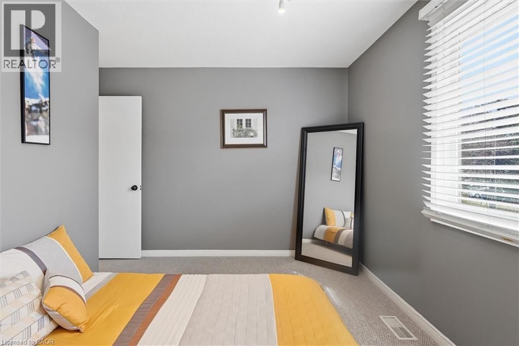 62 TERRACE DRIVE Image 32