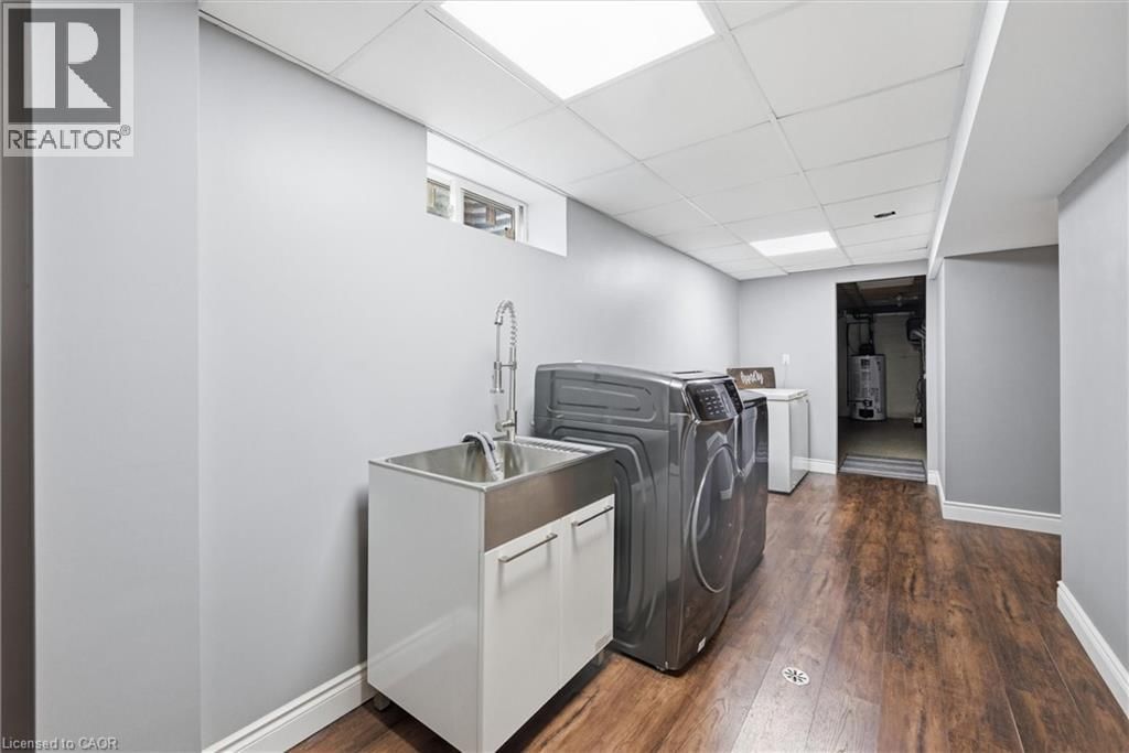 62 TERRACE DRIVE Image 44