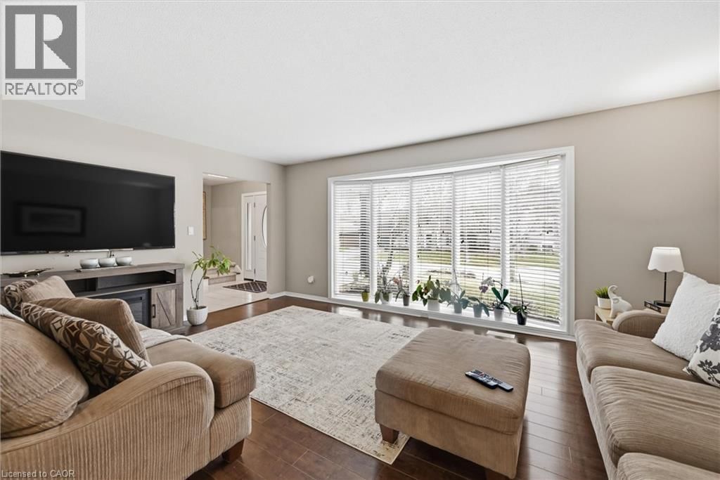 62 TERRACE DRIVE Image 9