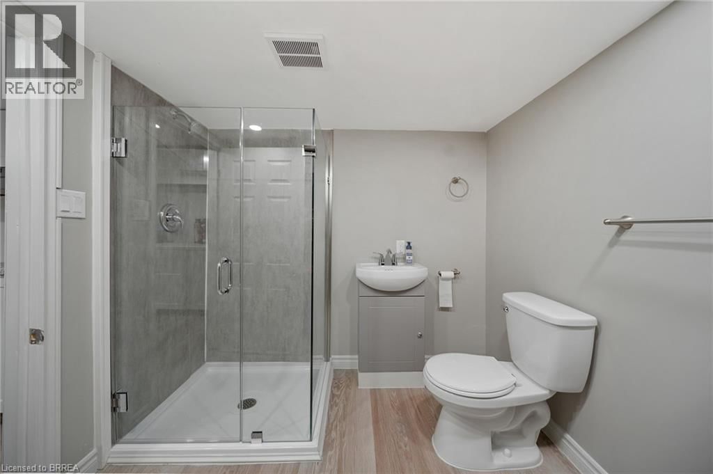 134 SUPERIOR STREET Image 33