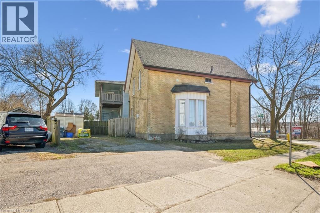 101 WELLINGTON SOUTH Image 25