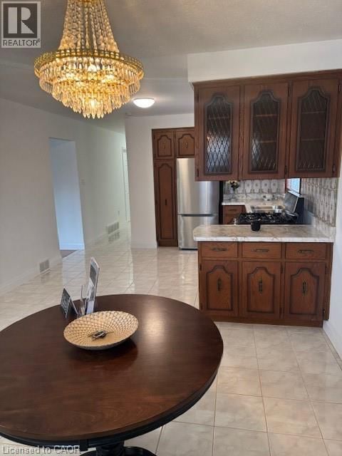 31 ADAIR AVENUE Image 10