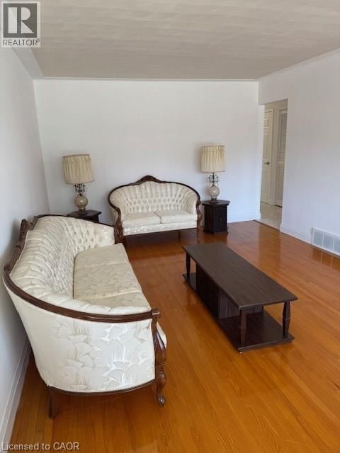 31 ADAIR AVENUE Image 13