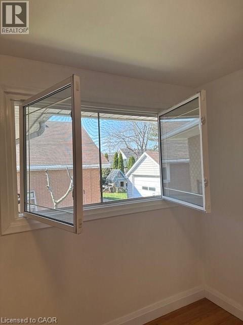 31 ADAIR AVENUE Image 14