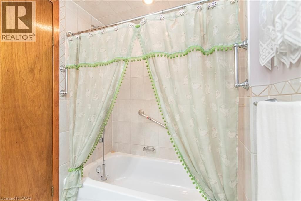 31 ADAIR AVENUE Image 31