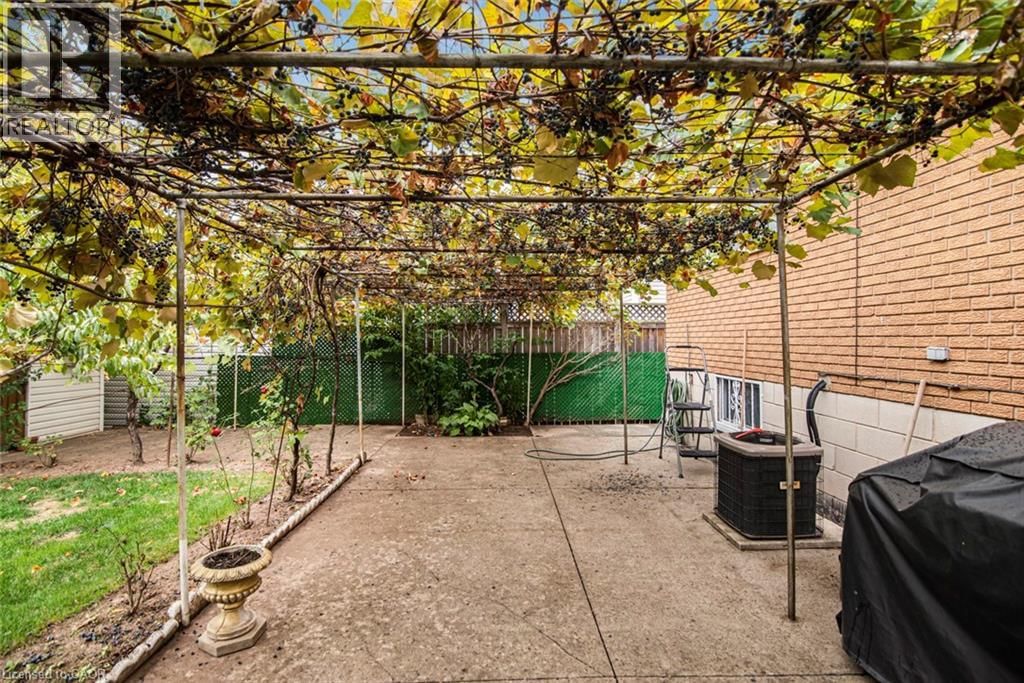 31 ADAIR AVENUE Image 39