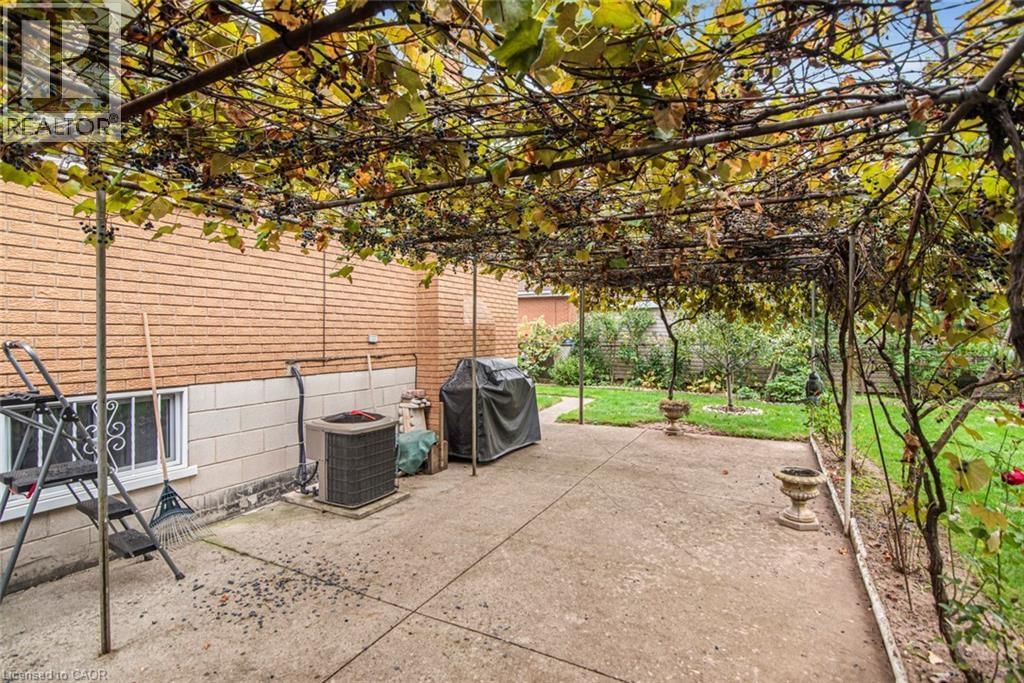 31 ADAIR AVENUE Image 40